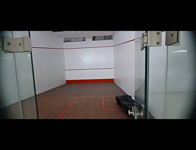 2,355M² RETAIL TO LET IN CRAIGHALL PARK